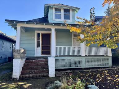 Main picture of 4730 NE 25th Ave