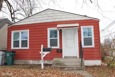 Main picture of 23163 Reynolds Ave
