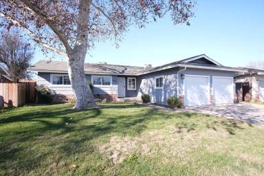 Main picture of 2041 Peace Way