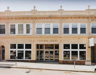 Main picture of 1104 E Broadway