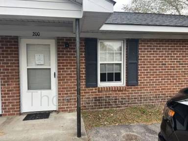Main picture of 200 Barnhill Ave