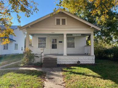 Main picture of 1625 S Waco Ave