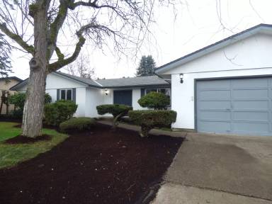 Main picture of 4655 Reimann St NE