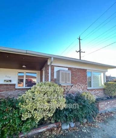 Main picture of 660 Kirman Ave