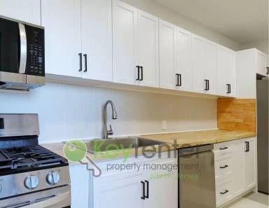 Main picture of 260 Harrison Ave