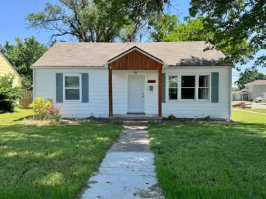 Main picture of 500 N Meridian Ave