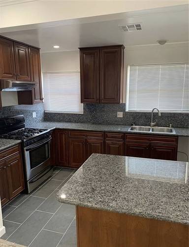 Main picture of 16722 Celtic St