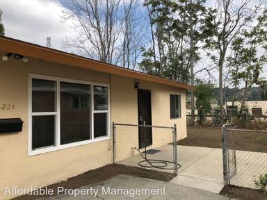 Main picture of 620 E Lemon Ave