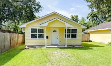 Main picture of 3545 Nightingale St