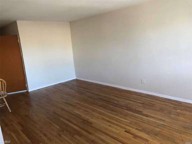 Main picture of 2536 Parsons Blvd