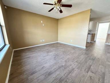 Main picture of 2305 92nd St