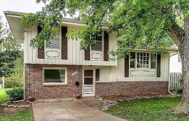 Main picture of 9309 Meadow Dr