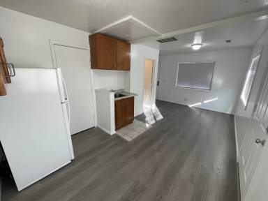 Main picture of 935-55 W Genesee Ave