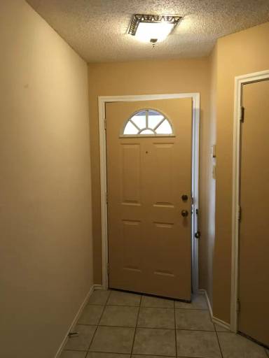 Main picture of 8003 Chestnut Manor Dr
