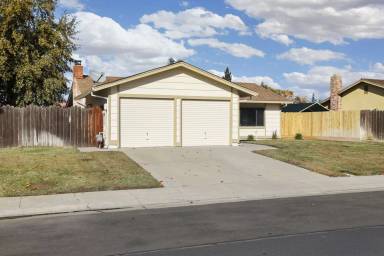 Main picture of 1497 Claremont Dr