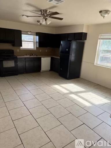 Main picture of 14146 Poydras Ave