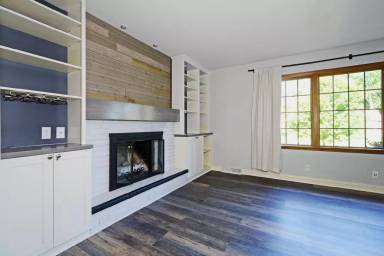 Main picture of 2130 Ensign Ave N