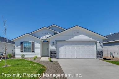 Main picture of 3037 N Saratov Way