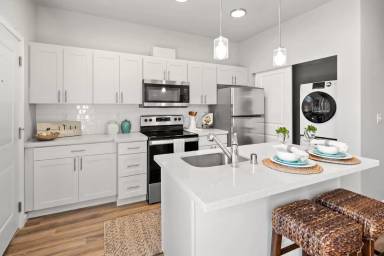 Main picture of 3579 S G St