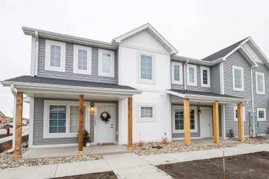 Main picture of 111 Sleeper Way