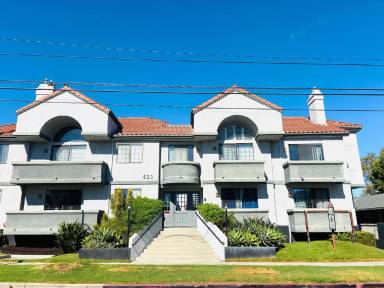 Main picture of 520 N Hollywood Way