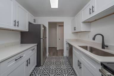 Main picture of 2308 Harper Ave