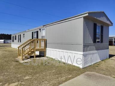 Main picture of 252 E Tower Ln