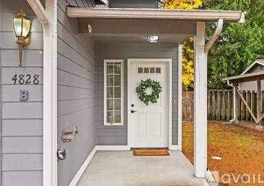 Main picture of 4828 Aqua Dr E