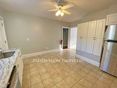 Main picture of 77 Hammond St