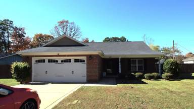 Main picture of 289 Lemont Dr
