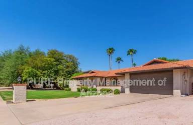 Main picture of 2718 E Altadena Ave