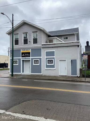 Main picture of 1834 E 5th St