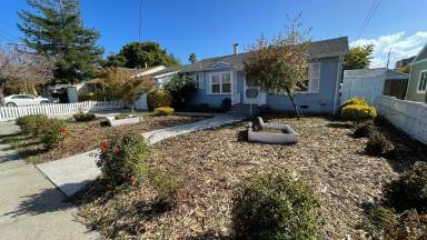 Main picture of 2560 Maple Ave