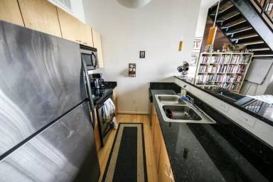 Main picture of T & E Apartments