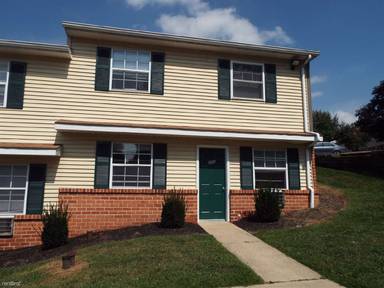 Main picture of 955 Campus Rd