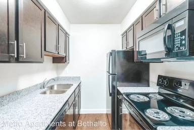 Main picture of Evergreen Apartments