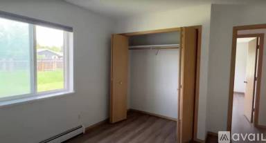 Main picture of 42 N Hunters Way