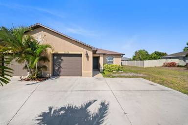 Main picture of 2820 SW 7th Pl