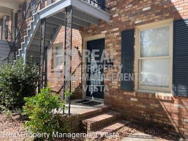 Main picture of 130 Tyrone Blvd