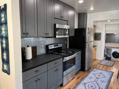 Main picture of 708 W Ofarrell St