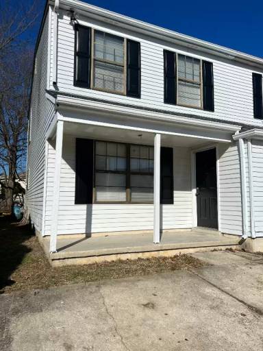 Main picture of 14 Phoenix Ct