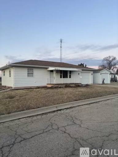 Main picture of 318 Durant St