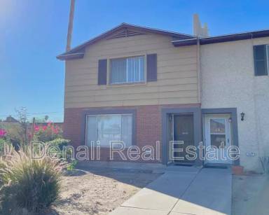 Main picture of 2329 E Cactus Rd