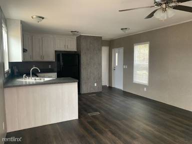 Main picture of 692 Mills Dr