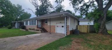 Main picture of 3304 Archer Dr SW