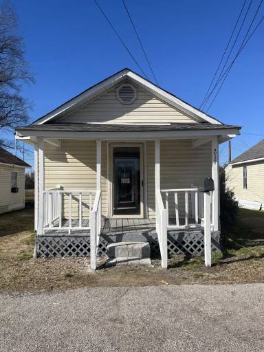 Main picture of 211 Haywood St