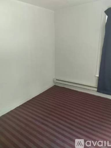Main picture of 1081 Center St