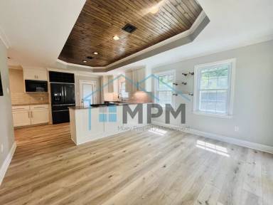 Main picture of 112 Bradley Dr