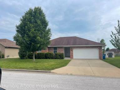 Main picture of 1002 E Melton Rd