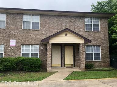 Main picture of 204 W Mary Jane Dr